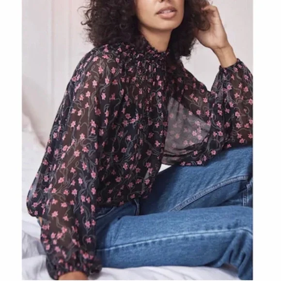 ELIZABETH AND JAMES semi sheer blouse - Picture 10 of 10